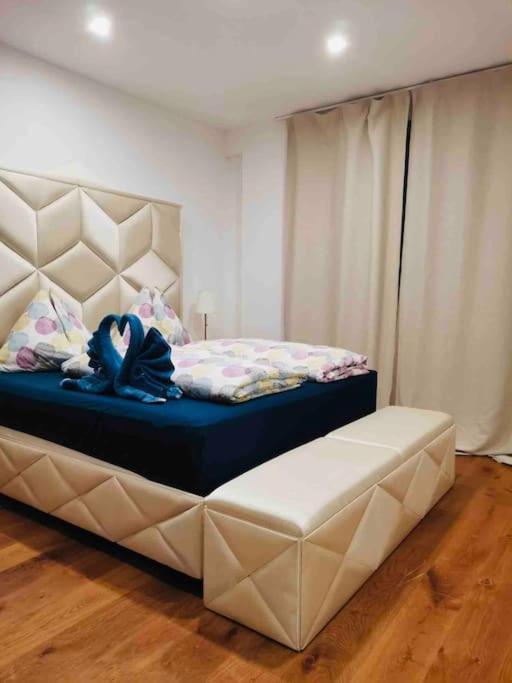 Apartment Xuba Apartmentrooms I Messe Prater I Kuechenzeile