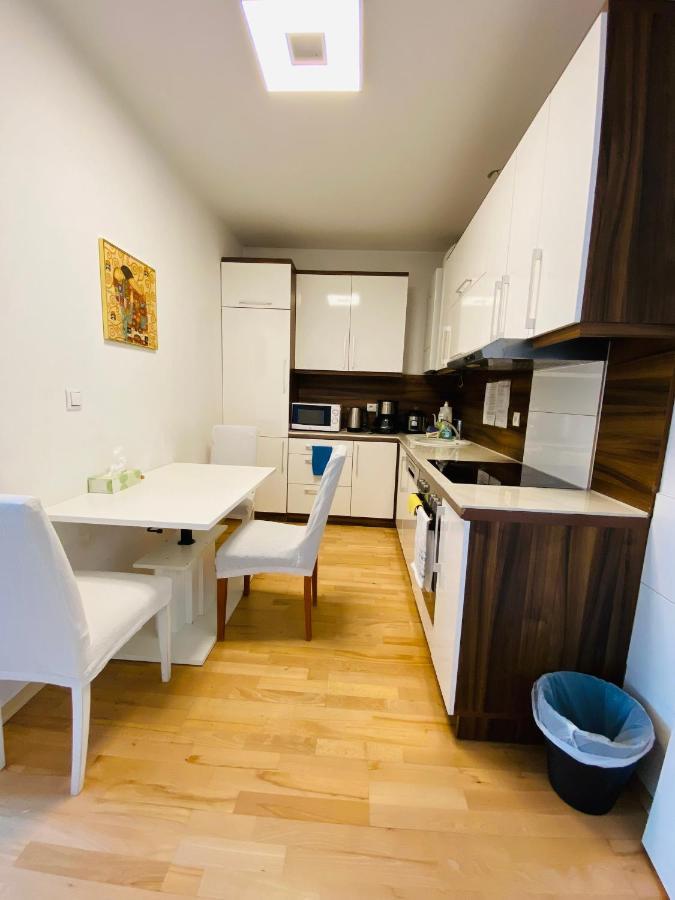 Feel The Klimt No1 Near Main Train Station - Hbf Apartment *