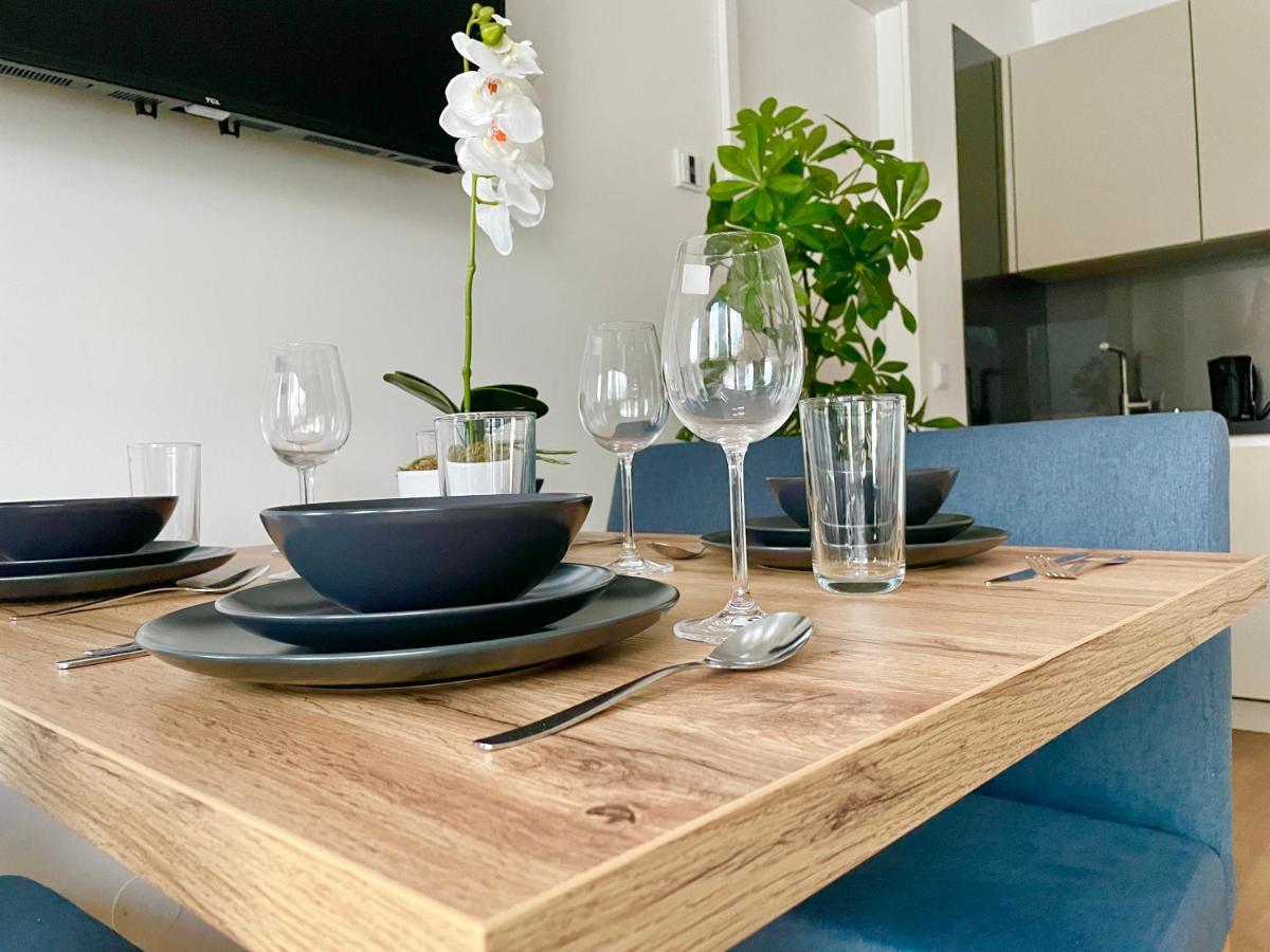 Appartamento Riverfront With Balcony And Ac Vienna