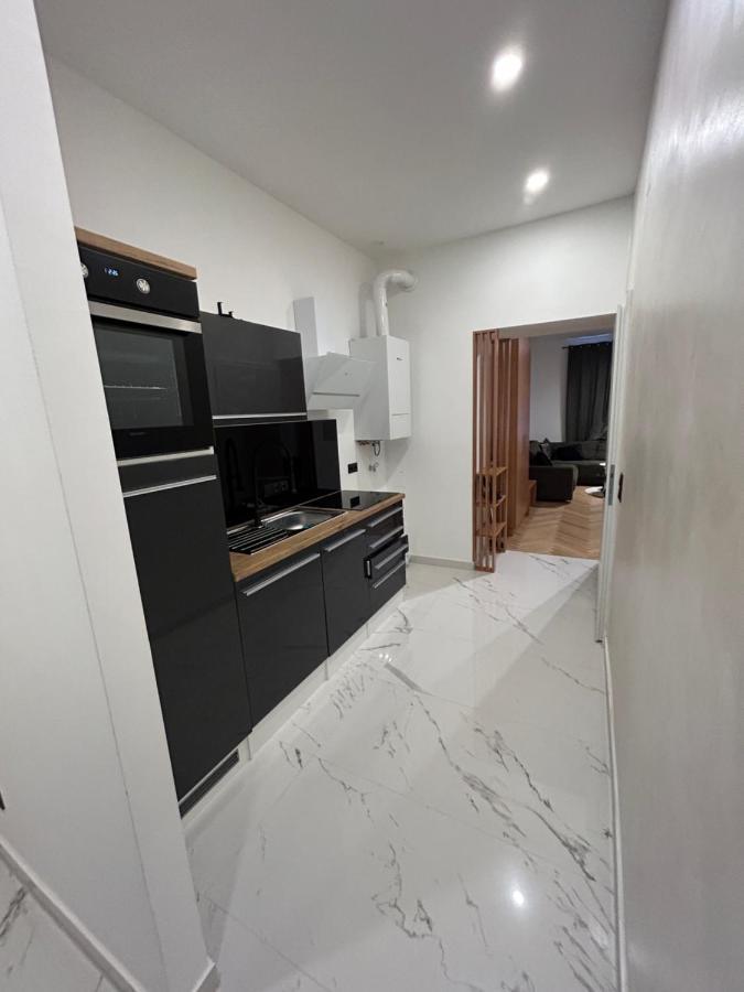 Deluxe Favoriten Apartment *