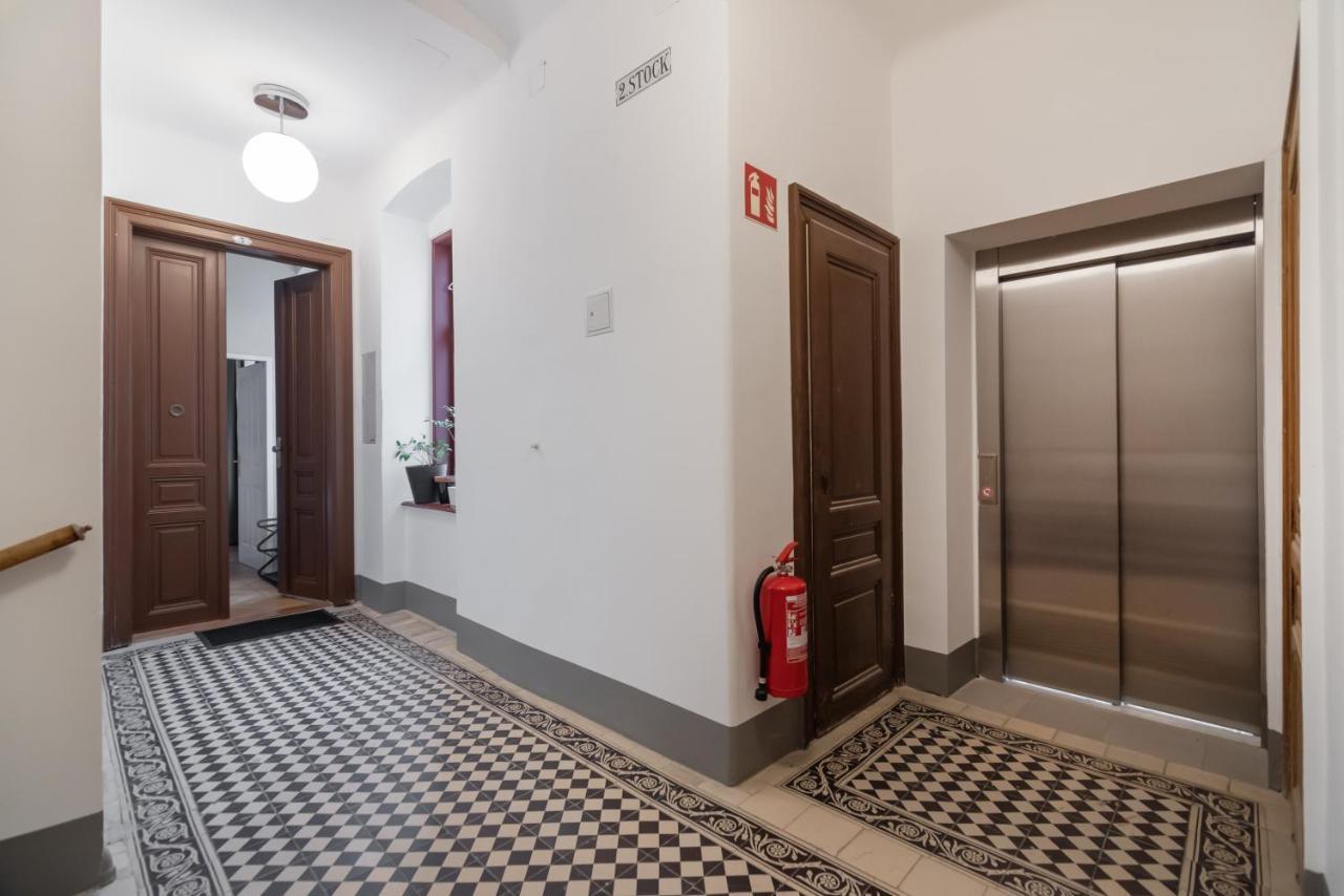 Apartment Hochwertiges Mit Direkter Anbindung Zum Zentrum In Hippen Viertel