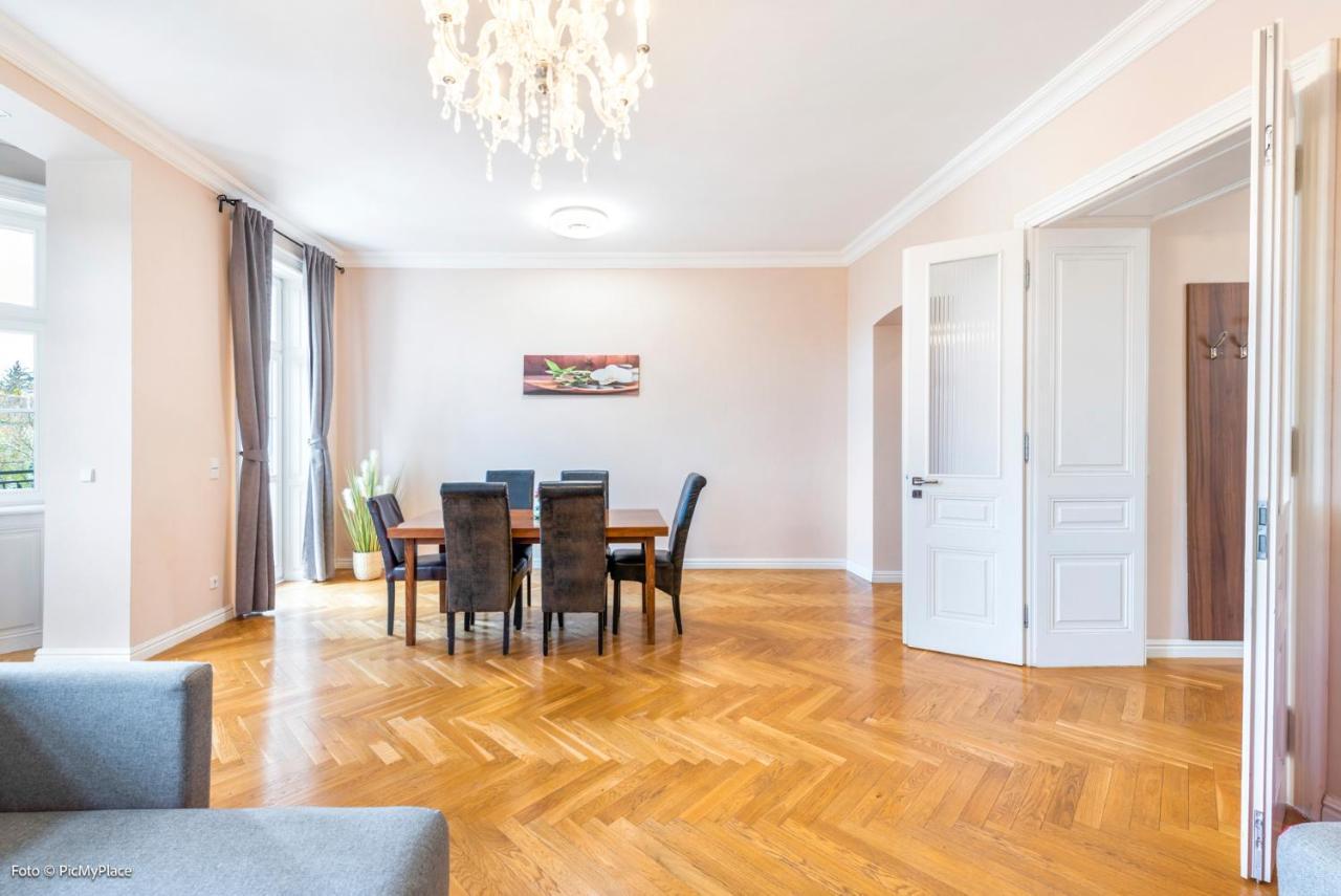 Imperial Schönbrunn - Contactless Check-in Wien