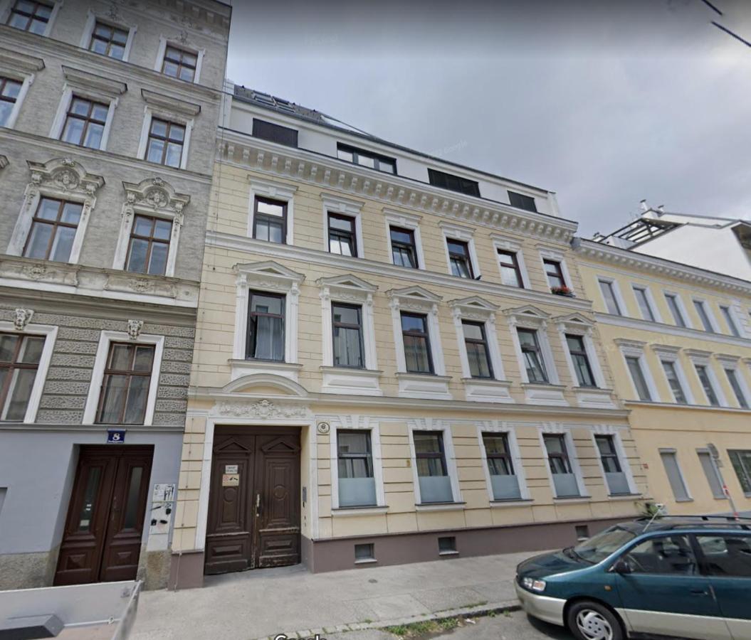 Apartment Luxury 2-bedroom 15 Min Away From Schonbrunn Castle Wien