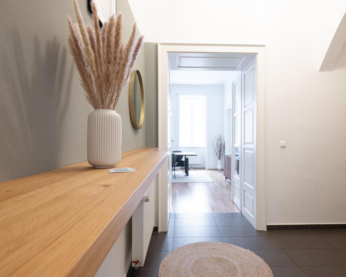Mint@naschmarkt Premium Aparthotel Viena