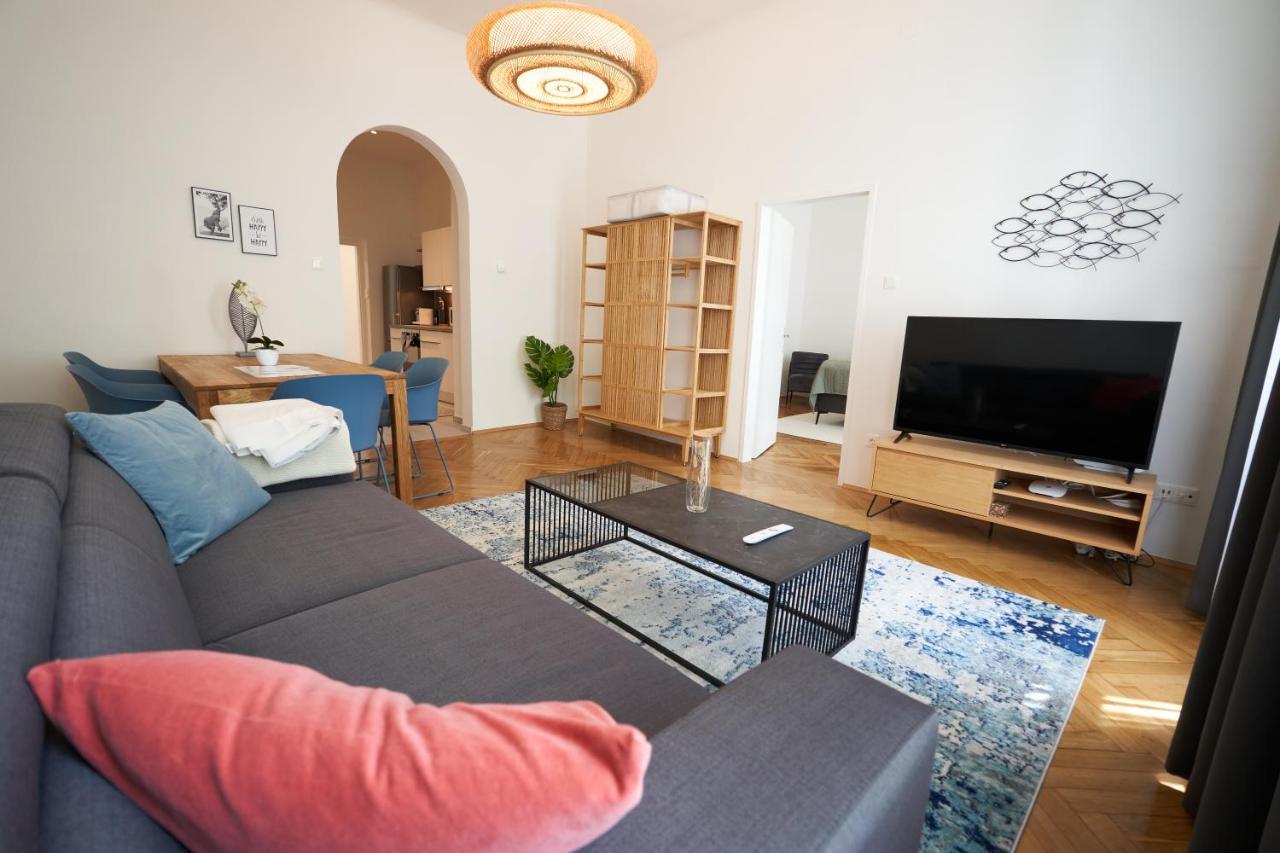 Trendy 3 Zentral Gelegen Apartment Vienna