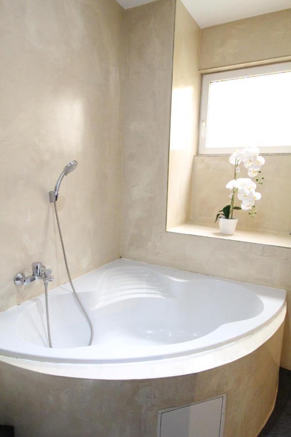 Private Double Bedroom Rf2 * Wien