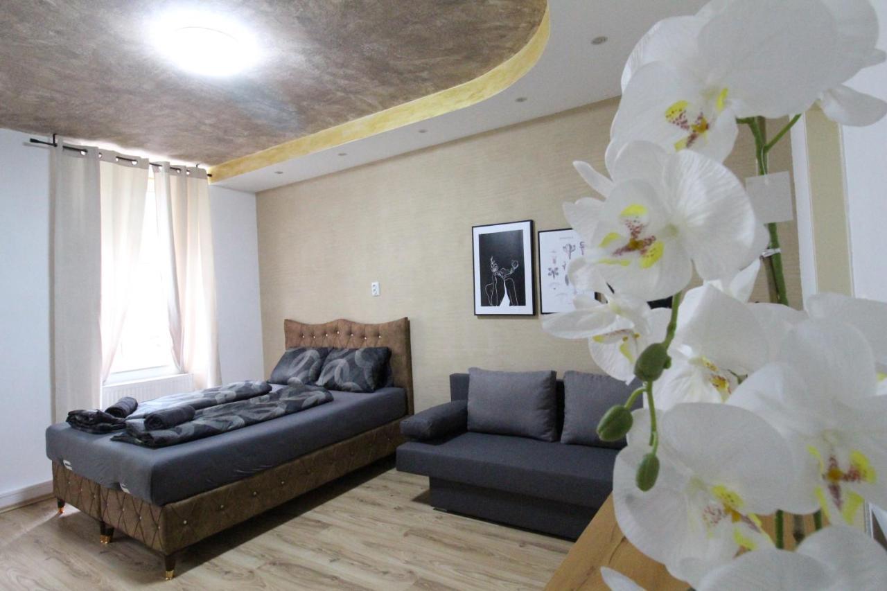 Apartment Private Quad Bedroom With Bathroom Rf3 *