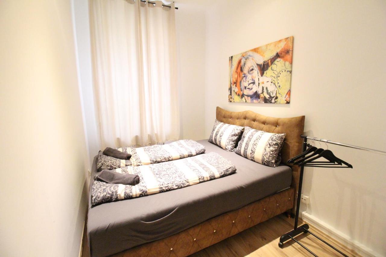 Private Double Bedroom Rf2