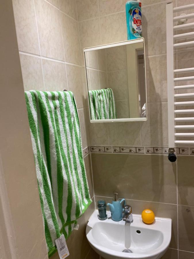 Grosszugiges 2-br-apt Im Zentrum * Vienna