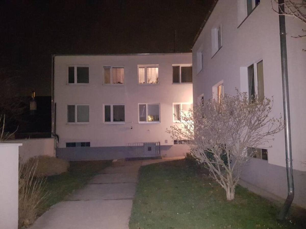 Esslinger Hauptstr Spacious With Loggia Apartment Vienna