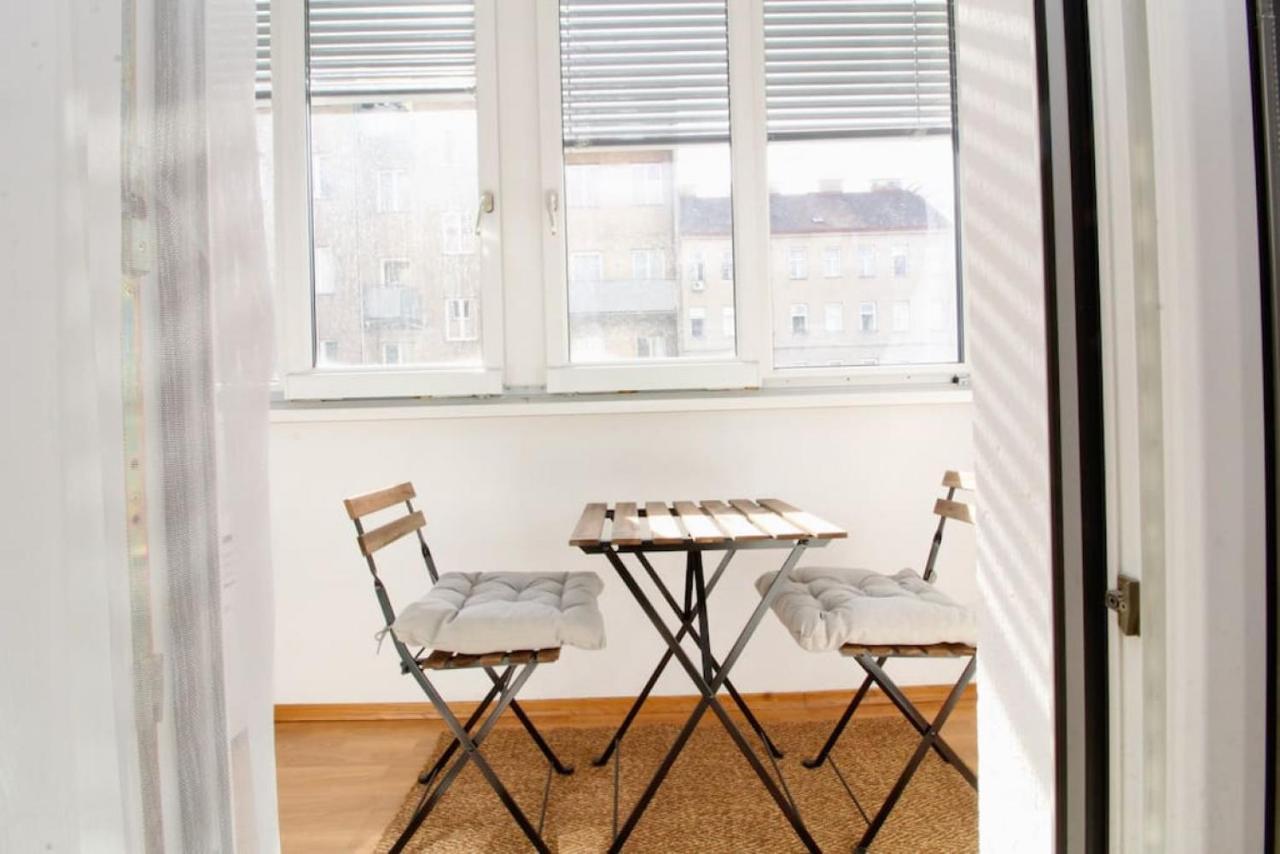 Engerth Moderne Mit Ruhiger Lage Und Balkon