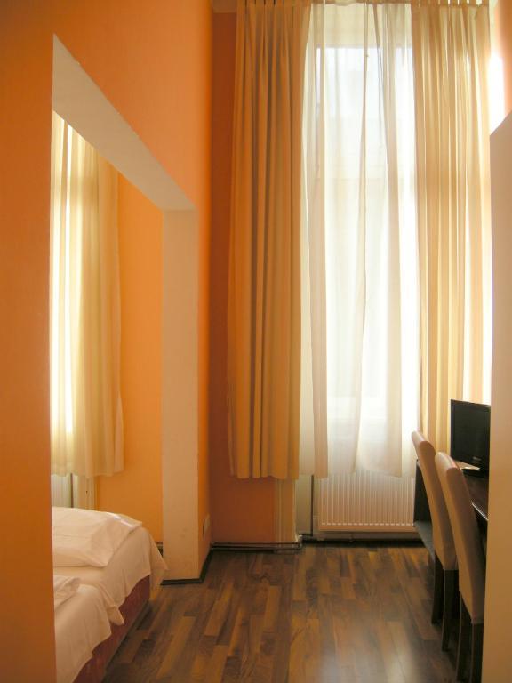 Schottentor Guest house 3*