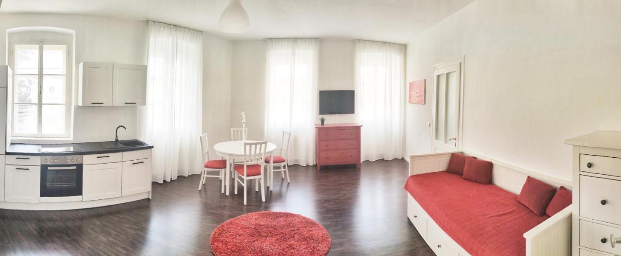 Helle Zweiraumwohnung In Wohngebiet Apartment *
