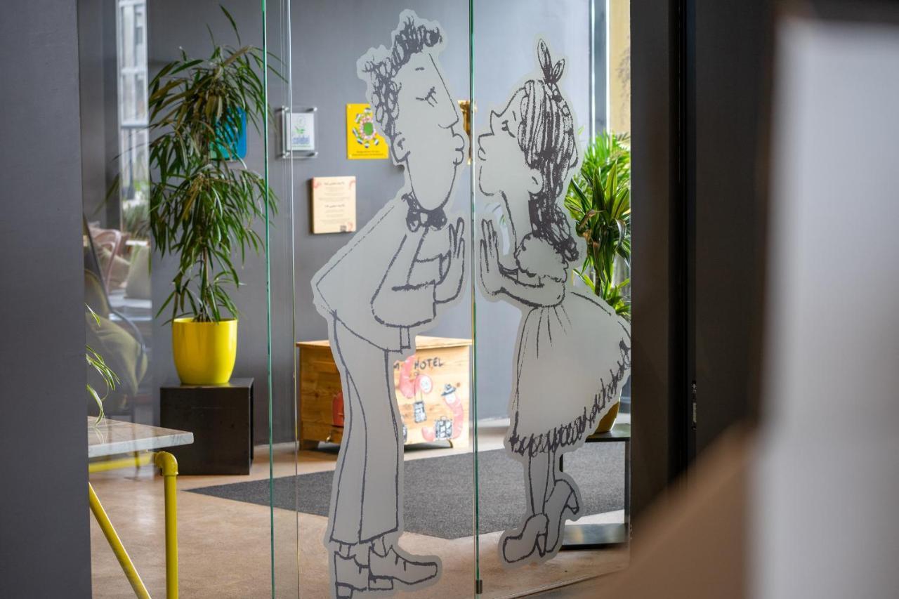 Hotel Schani Hauptbahnhof 4*