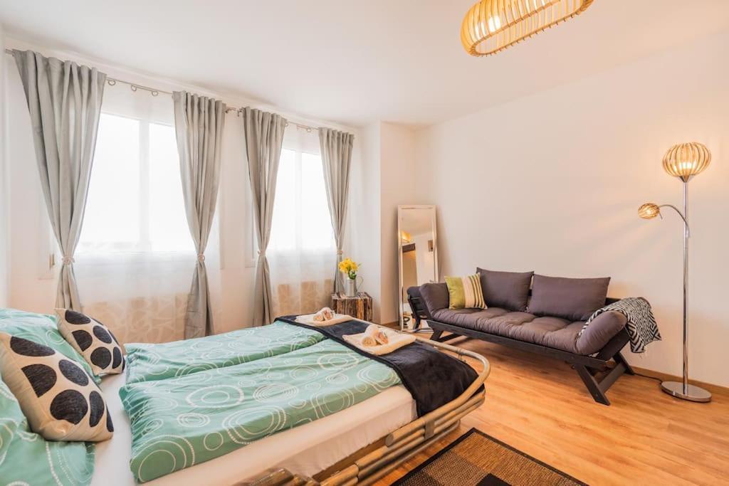 Location, Near Schoenbrunn * Vienna