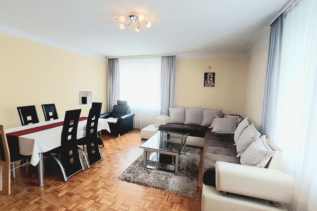 Apartment Home4you