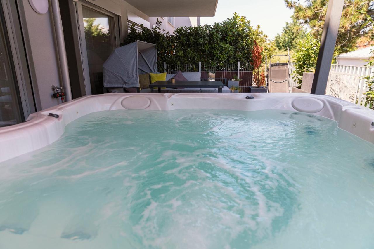Pool And Hot Tub - Romantic Hideaway * Vienna