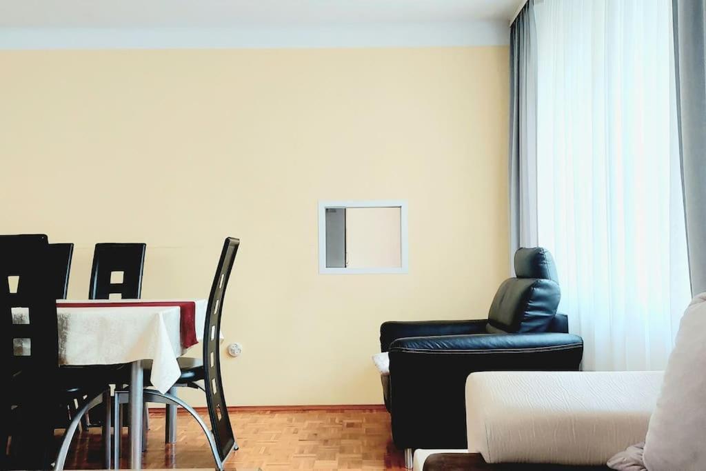 Home4you Apartment