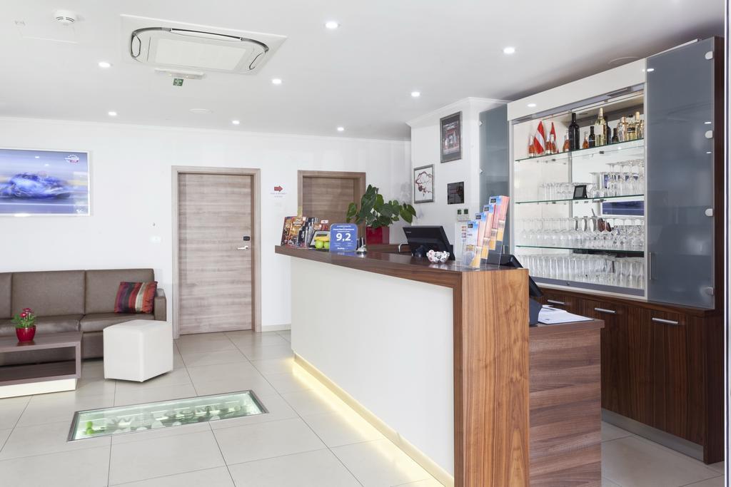 Hotel Primus &