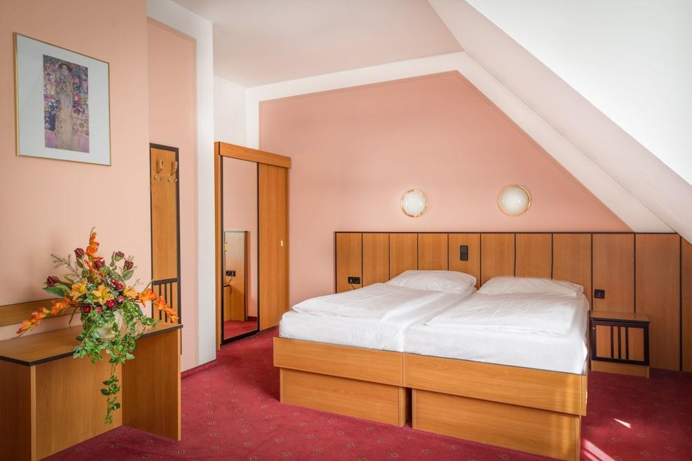 Hotel Garten- Und Kunsthotel Gabriel