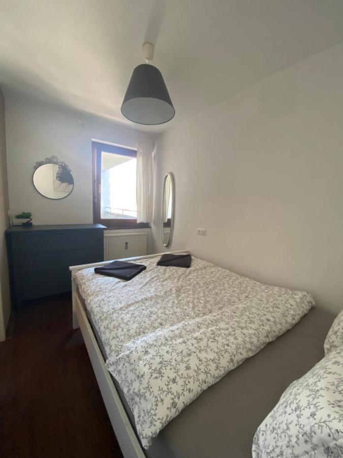 Vienna4 * Vienna