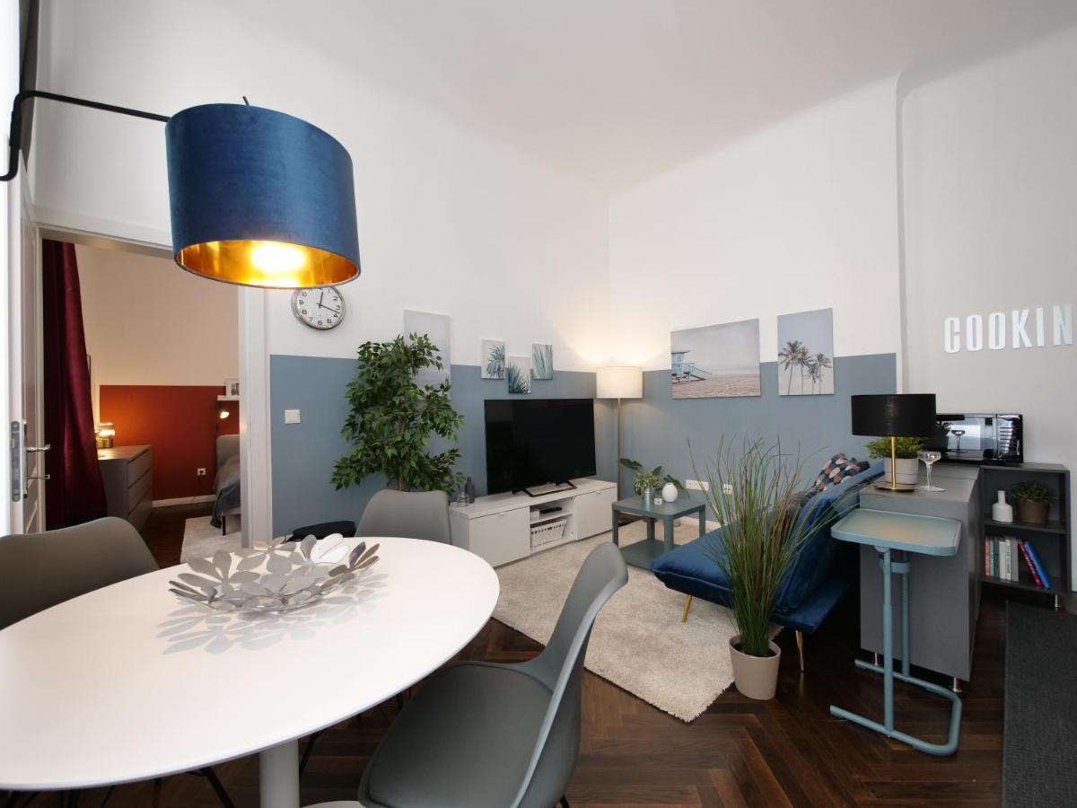 Apartment Stylish City Center