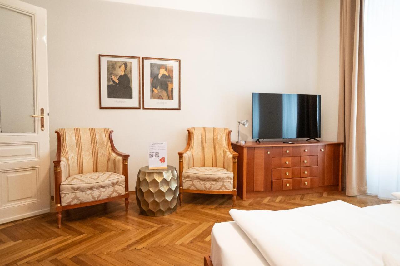 Spacious With A King-size Bed Vienna
