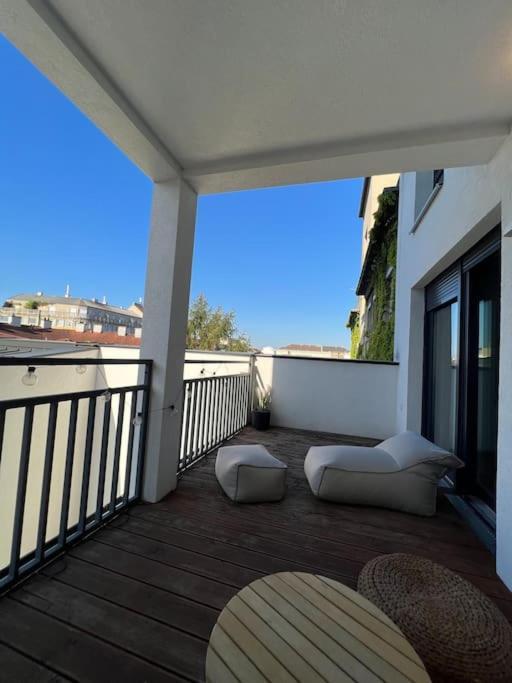 Apartment Stylishes Mit Grossem Balkon Nahe Hauptbahnhof Vienna