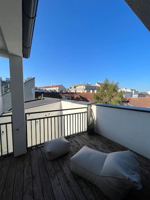 Stylishes Mit Grossem Balkon Nahe Hauptbahnhof Apartment *
