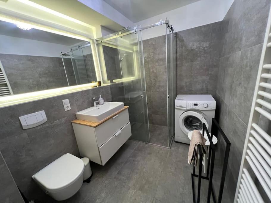 Apartment Stylishes Mit Grossem Balkon Nahe Hauptbahnhof *