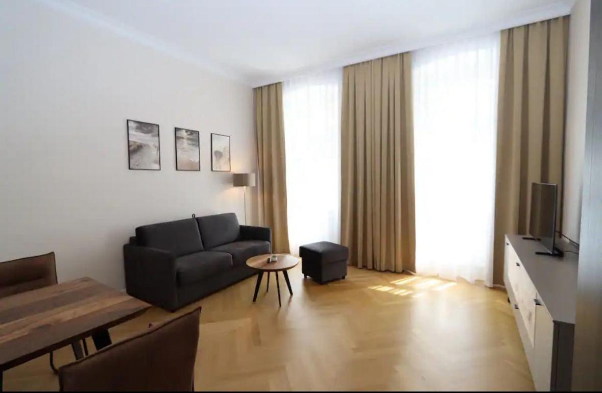 Apartment Stylish City Center