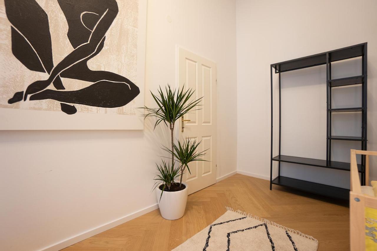 Apartment Spacious 110м2 Flat In The Center *