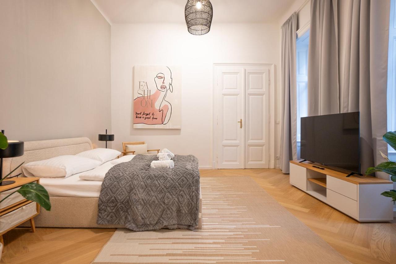 Spacious 110м2 Flat In The Center