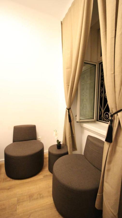 Modern Double Js A Apartment