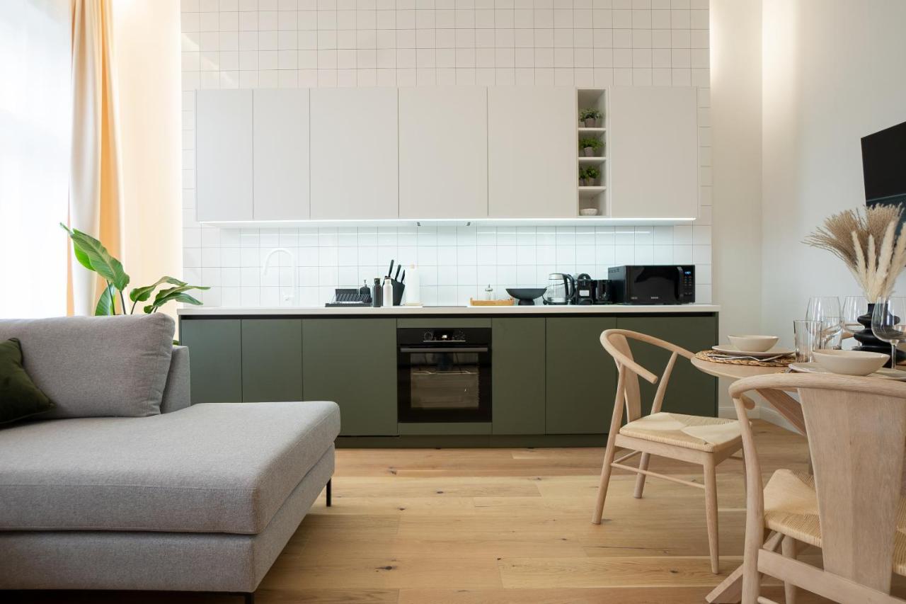 Brand-new 2-room With A King Size Bed Apartment Vienna