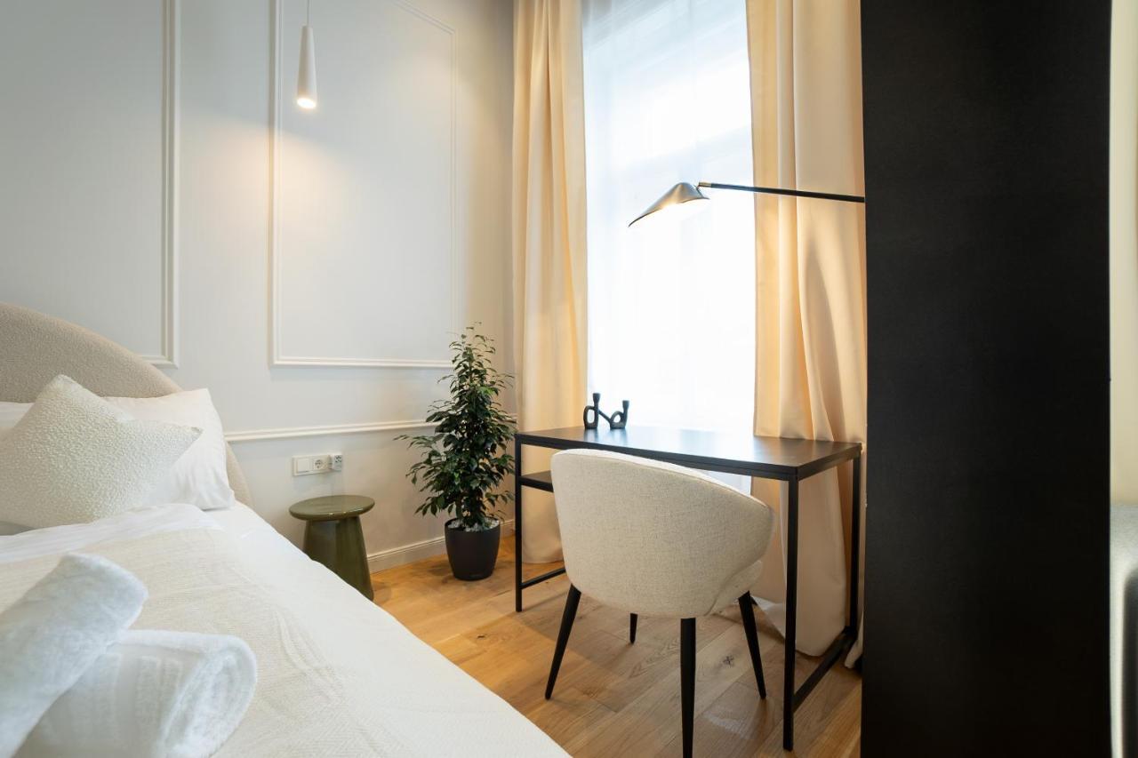 Brand-new 2-room With A King Size Bed * Vienna