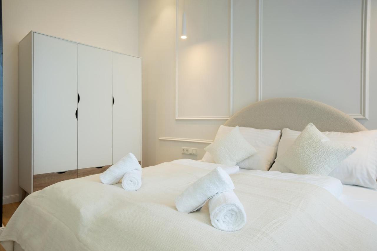 Apartment Brand-new 2-room With A King Size Bed *