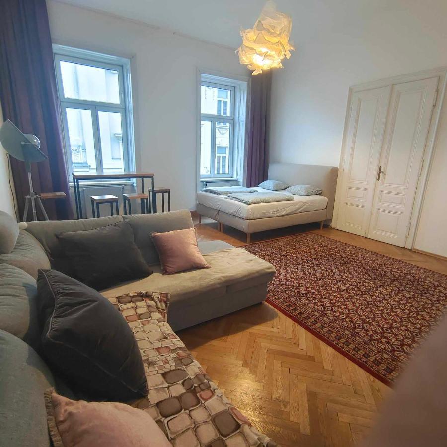 Apartment Large 4 In The Center Of *