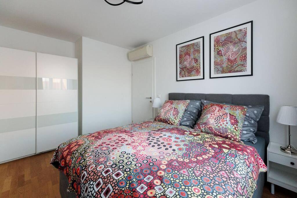 New! Amazing Spacious Schoenbrunn View Apartamento Viena