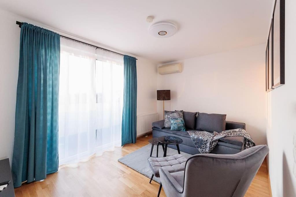 New! Amazing Spacious Schoenbrunn View Viena