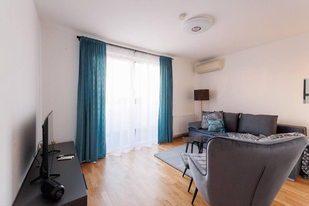 New! Amazing Spacious Schoenbrunn View Apartamento Viena