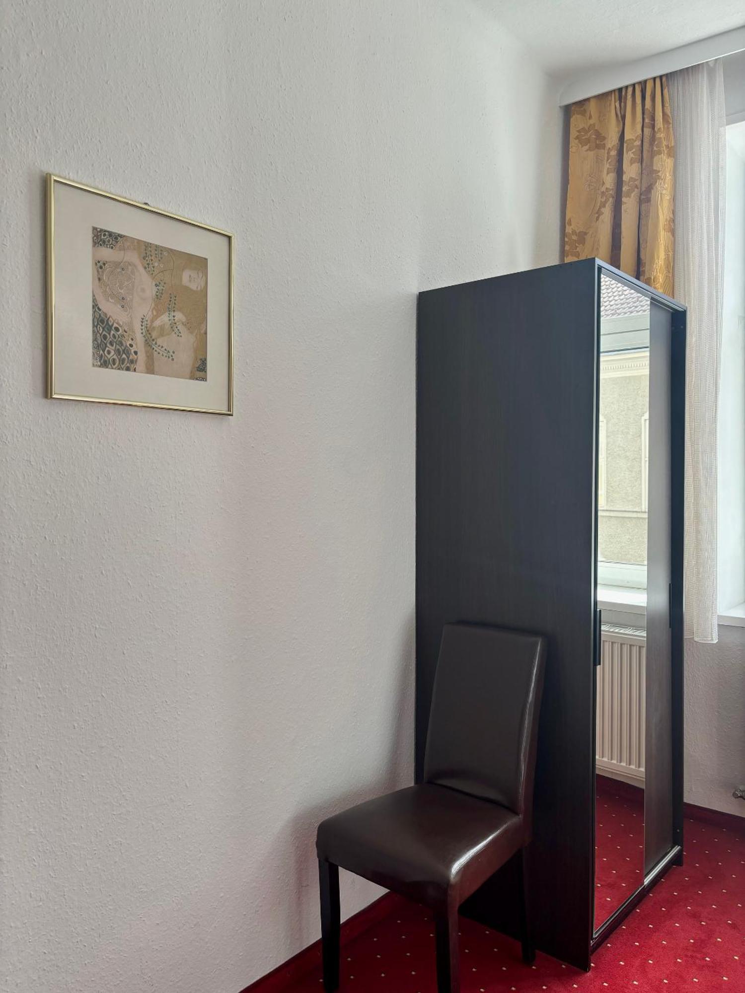 Klimt 3* Vienna