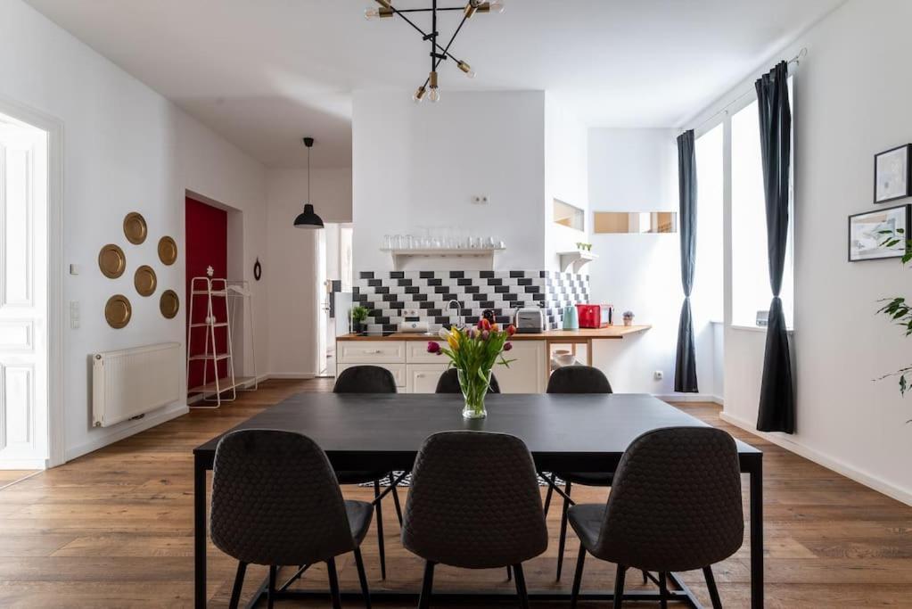 Spacious 2br By Metro And Center By Hm Apartment Vienna