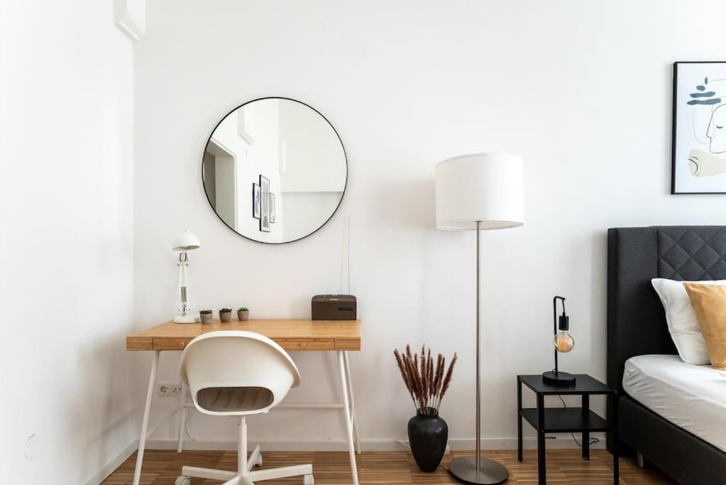 Apartment Neat Steps To Center By Hm *