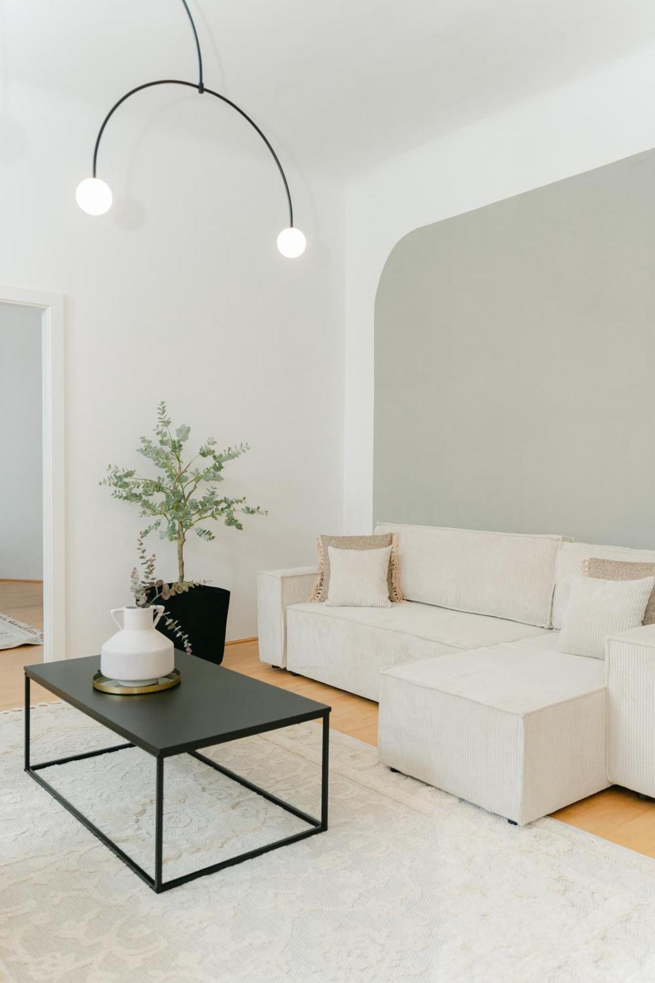 Apartamento Stylish For 4-6, 5 Min To Center, No Lift Currently *