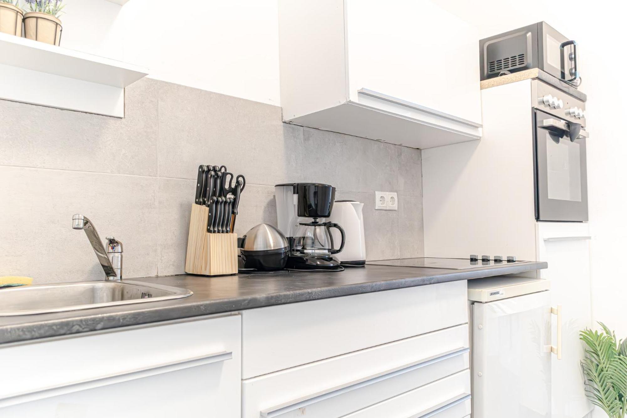 Appartamento Charming 1br Apt- Near U6 Station Am Schoepfwerk *