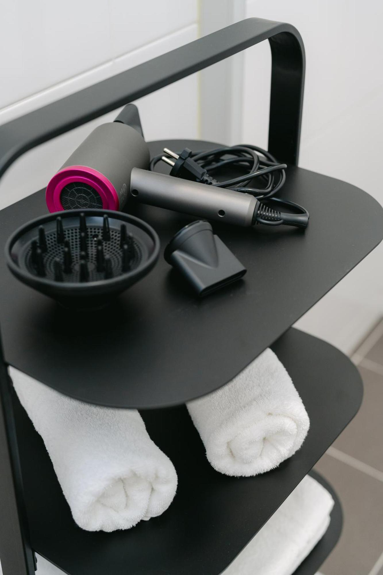Stylish For 4-6, 5 Min To Center, No Lift Currently Apartamento