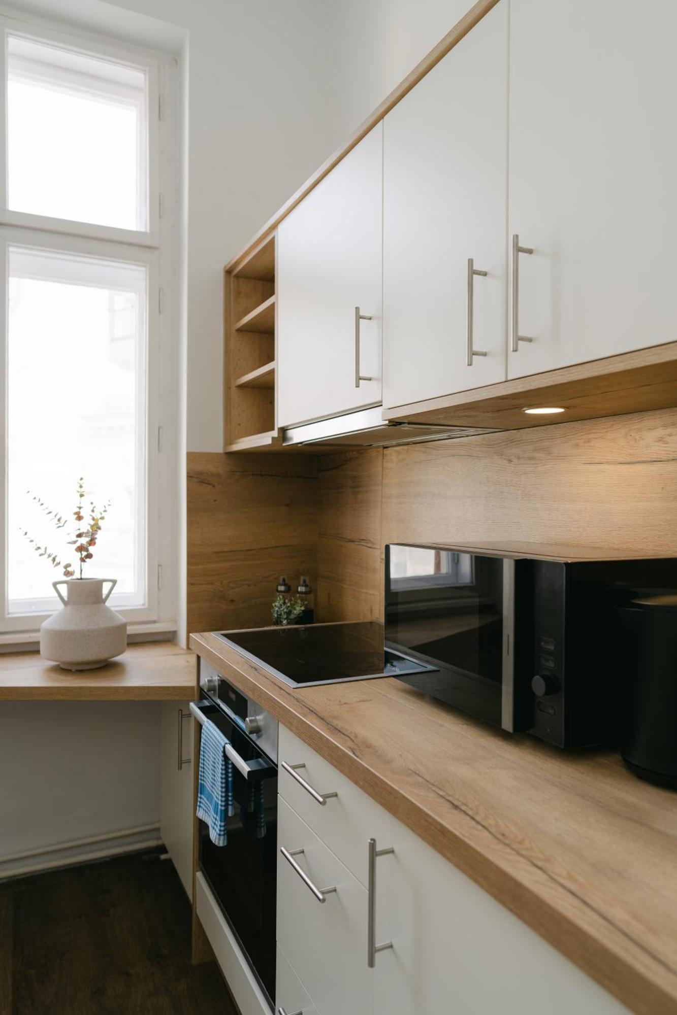 Stylish For 4-6, 5 Min To Center, No Lift Currently Apartamento