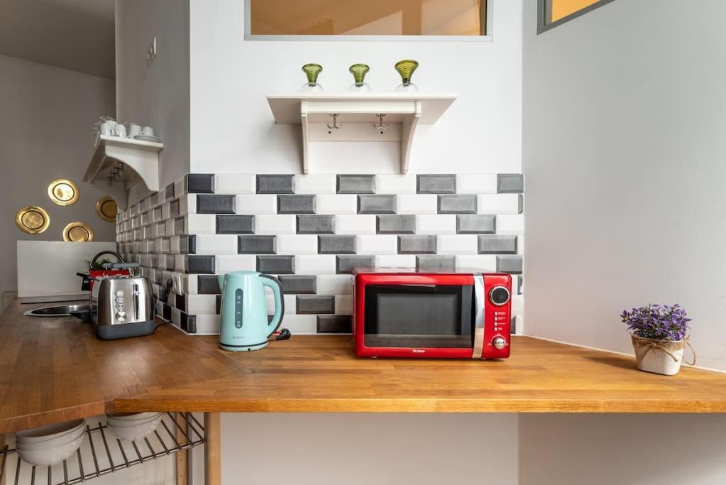 Spacious 2br By Metro And Center By Hm Apartment Vienna