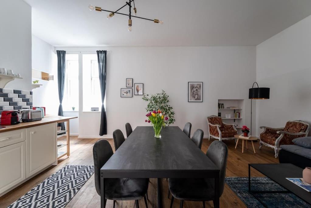 Apartment Spacious 2br By Metro And Center By Hm *